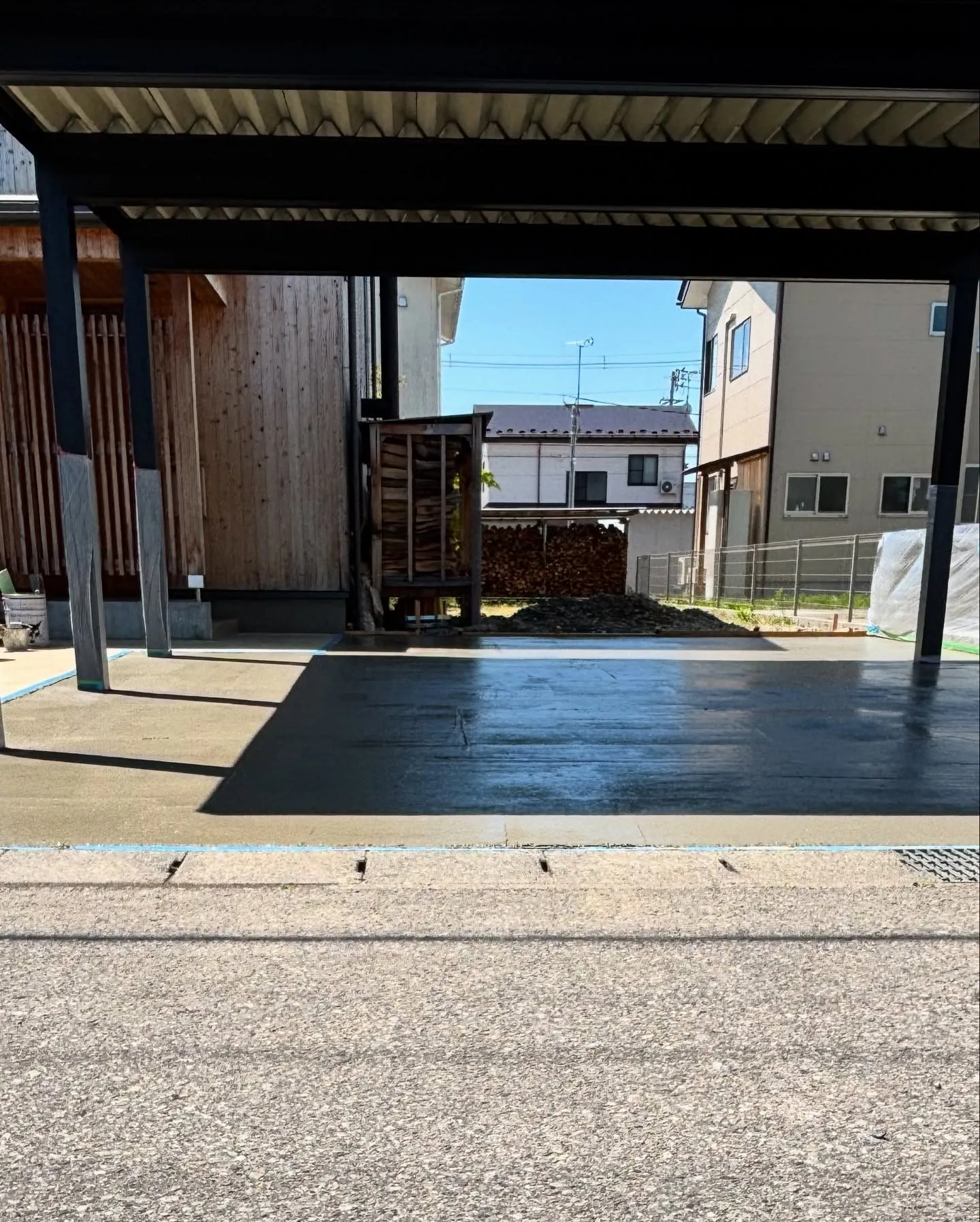 今日外構工事の土間コンクリート打設を行いました😃