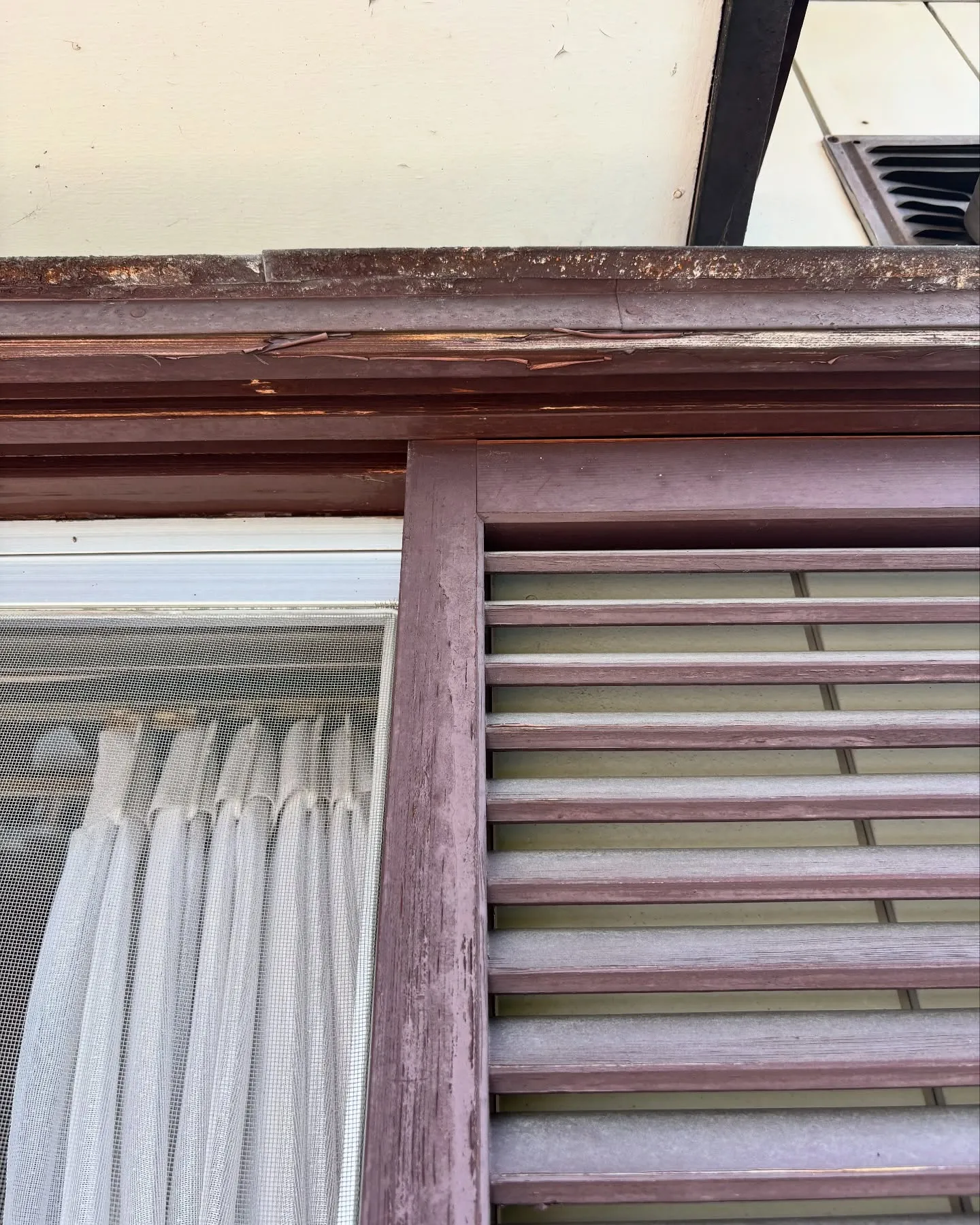 今日は、サッシの交換工事の依頼現場に行きました。