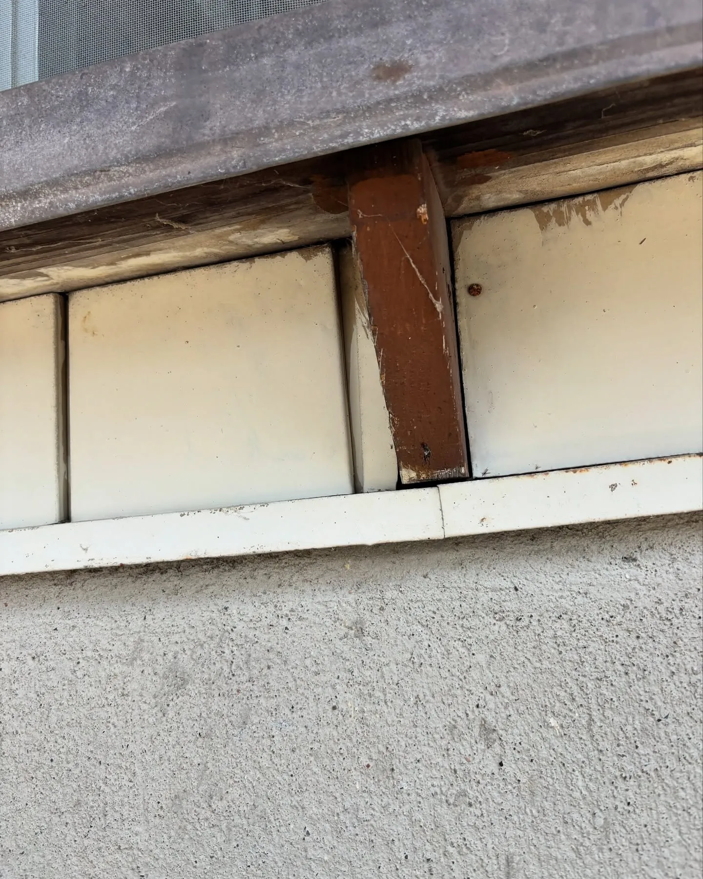 今日は、サッシの交換工事の依頼現場に行きました。