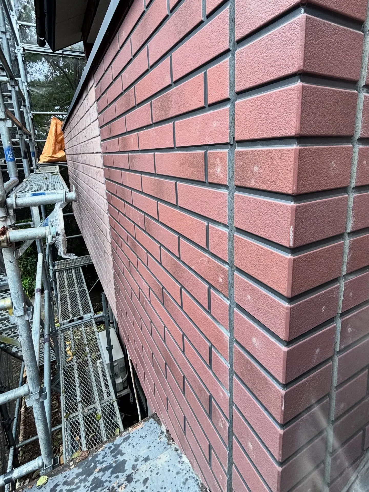 年数とともに傷みが出ていた外壁を、今回しっかりと張り替えさせ...