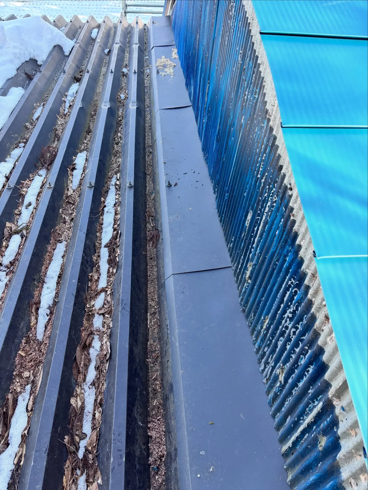 昨日やっと喜多方の現場の屋根板金工事終了🫡